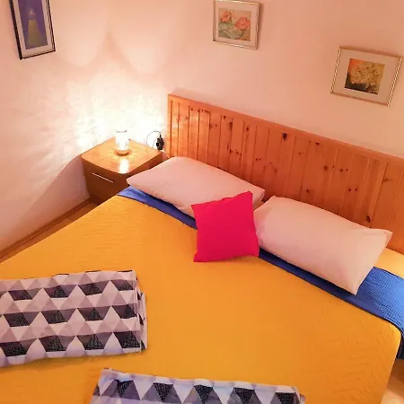 Lovely Holiday House In * Medulin