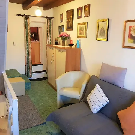 Lovely Holiday House In Casa de Férias Medulin