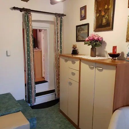 Lovely Holiday House In Casa de Férias
